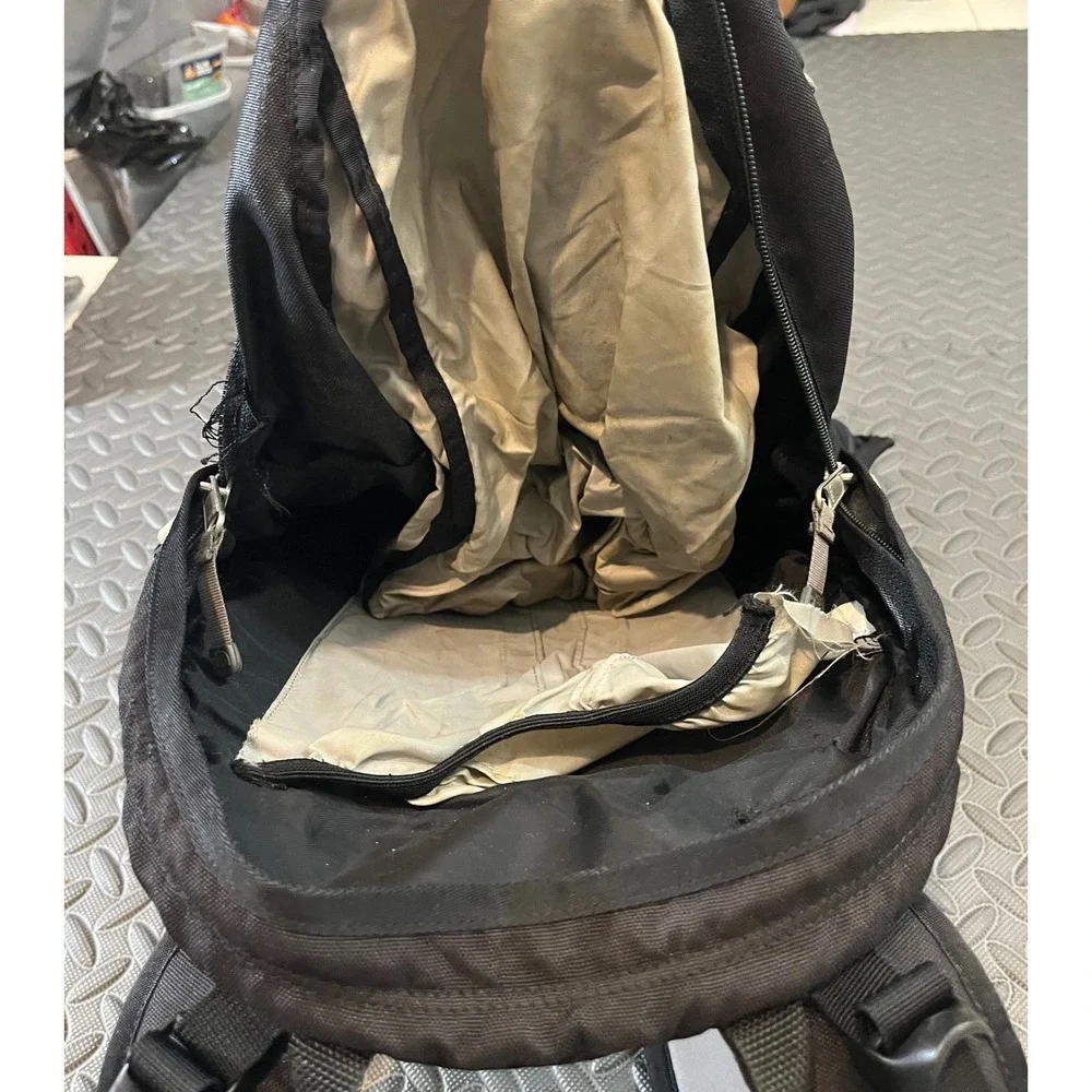 Vintage The North Face Backpack Unisex OS Black Hiking‎ Outdoor Daypack Bag